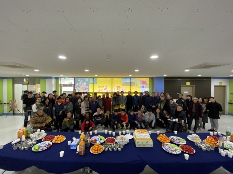 작품발표회 기념식 단체사진
