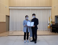 신규직원 임용장 전달
