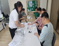 취미활동 프로그램 「천연 버물리 만들기」